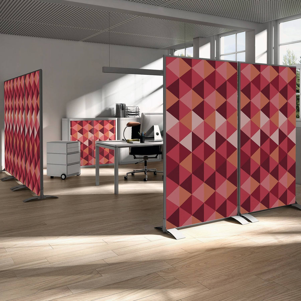 Maroon Triangles Vertical Divider Screen E12957