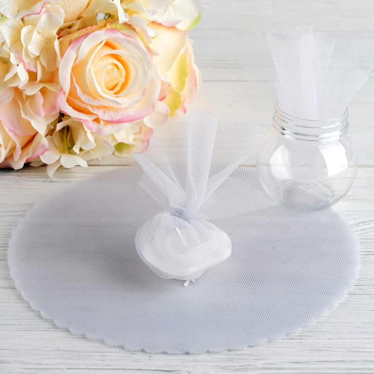 25 Pk 9" White Tulle Circles P5728