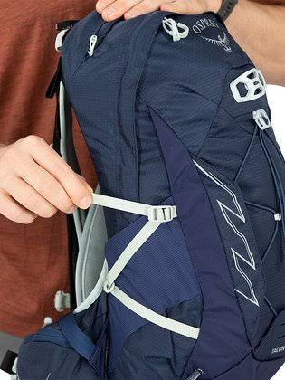 Cosmic Red Talon 11 Backpack G9847