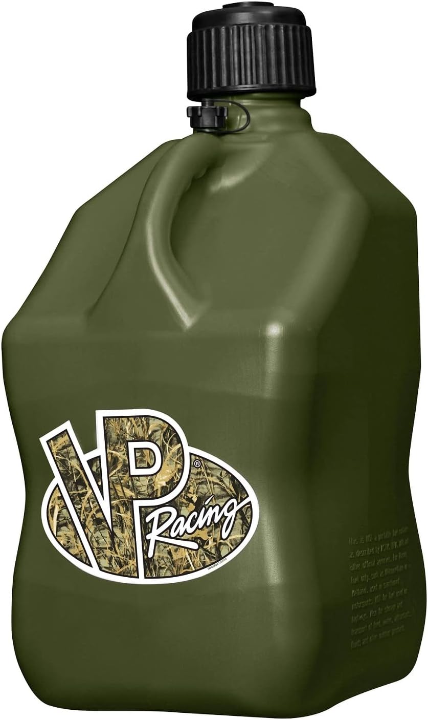 Pair of Camo 5-Gallon Square Motorsport Utility Containers with 2 Trigger Hoses A1433