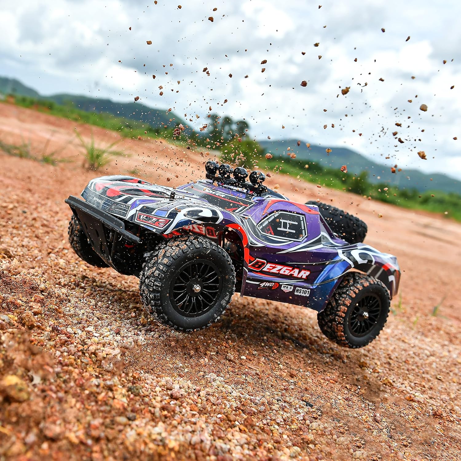 1:10 Scale 4WD Remote Control Electric Off Road RC Monster Truck with 2 Rechargeable Batteries R212