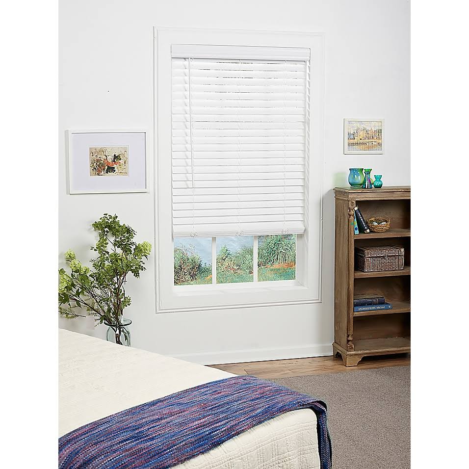 White Cordless Faux Wood Blind H7854