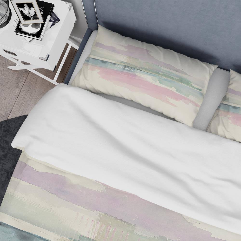 King Geometric Bedding Set with 2 King Shams O63670