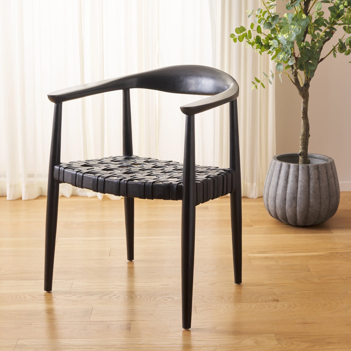 Black Leather Woven Accent Chairs G21421