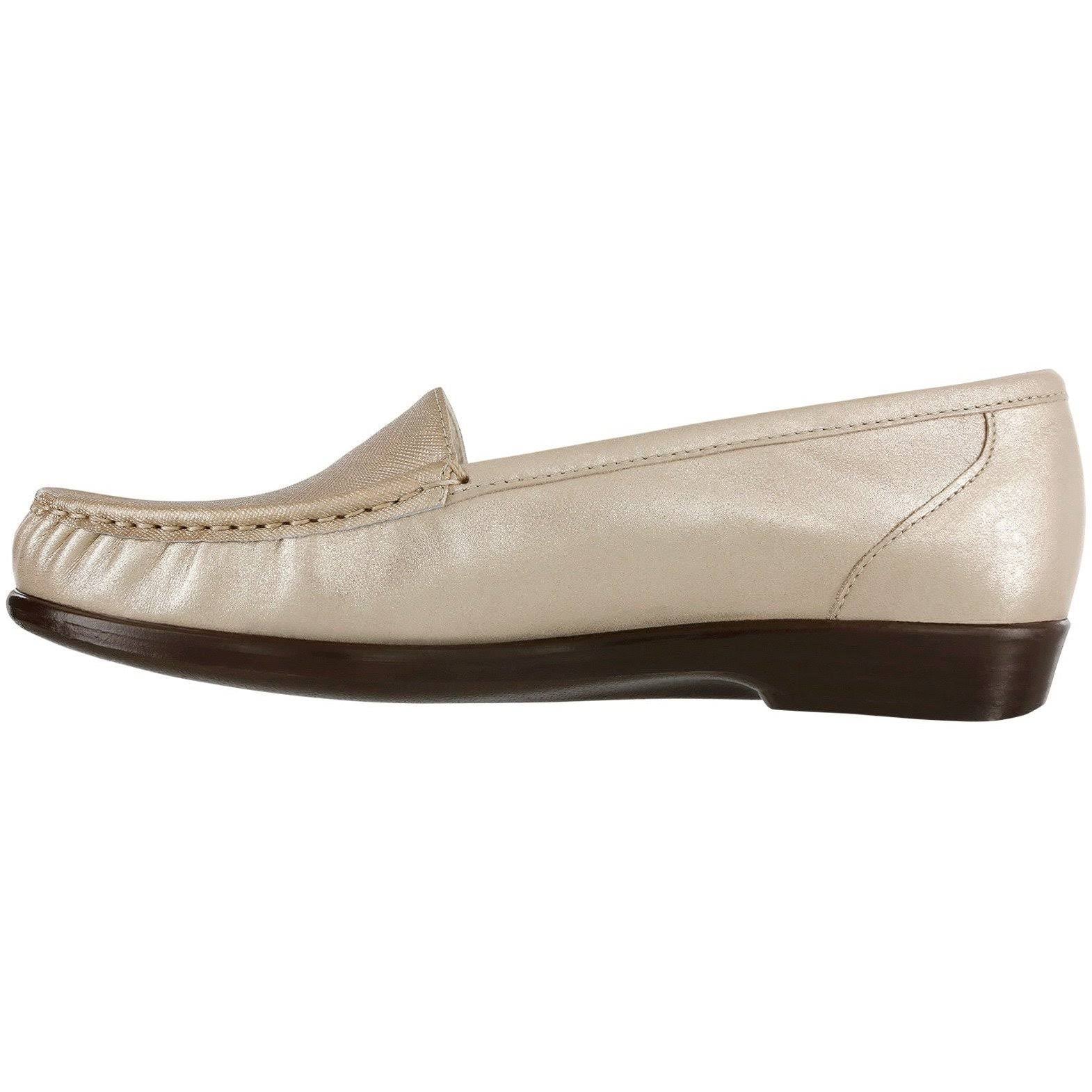 Lusso Gold Metallic 10.5 Narrow Shoes R6988