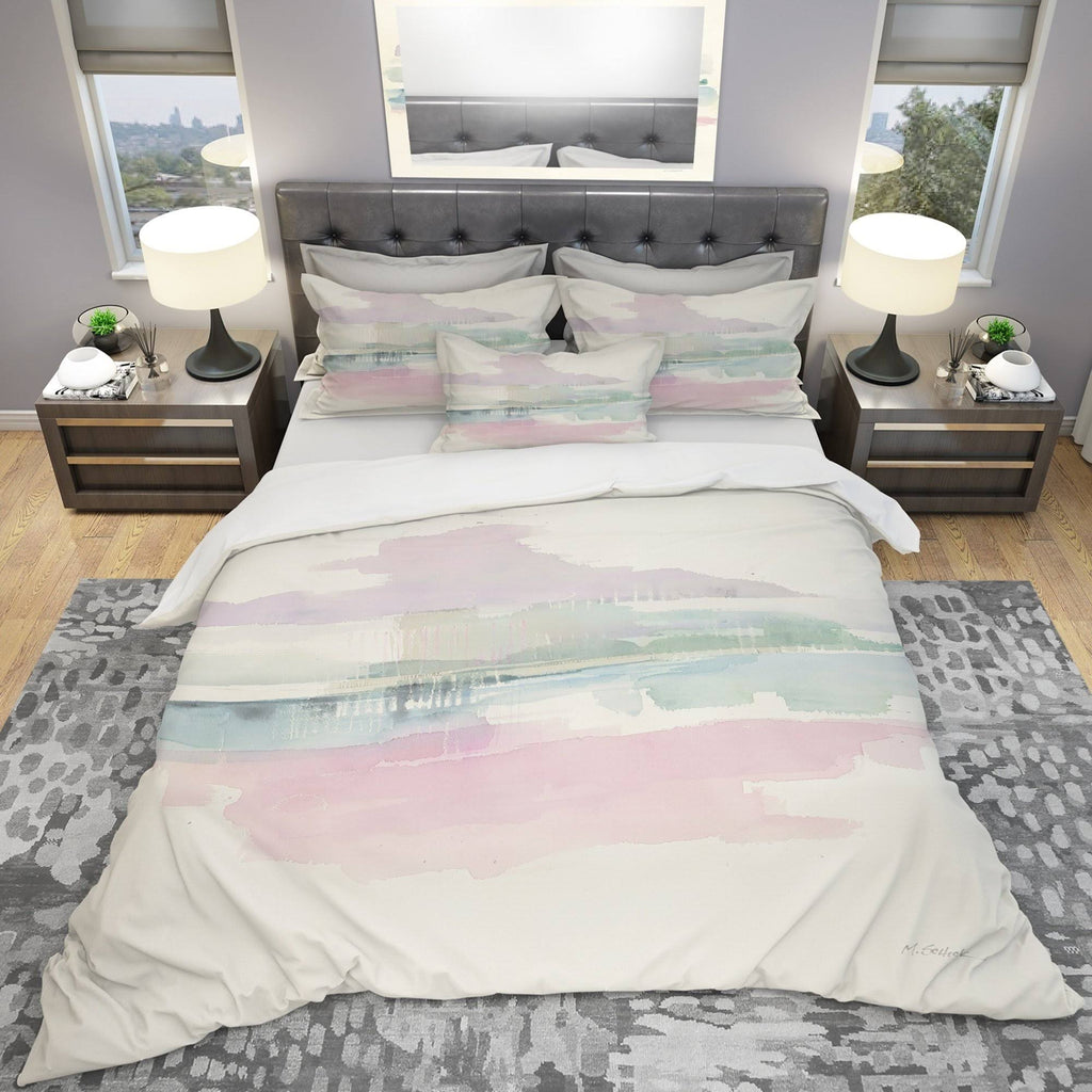 King Geometric Bedding Set with 2 King Shams O63670