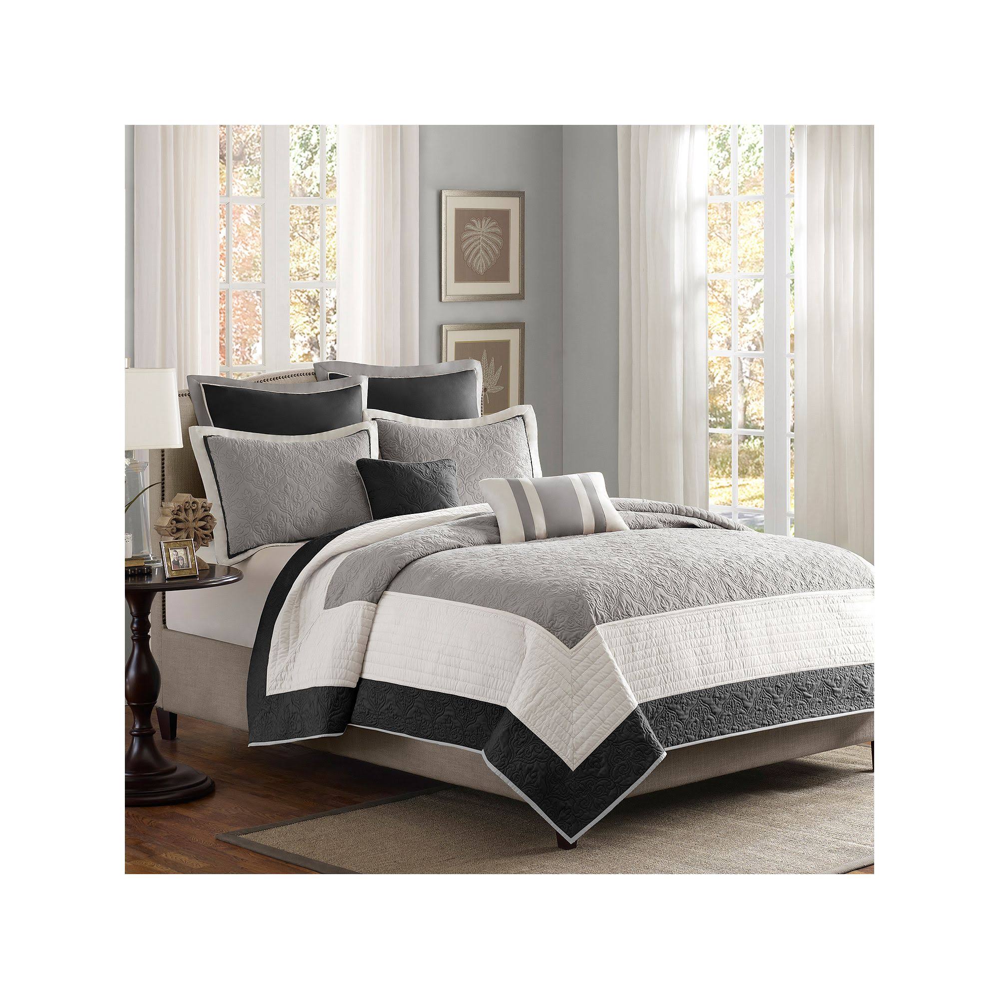7 Piece Coverlet Set Black King/Cal King Y21588