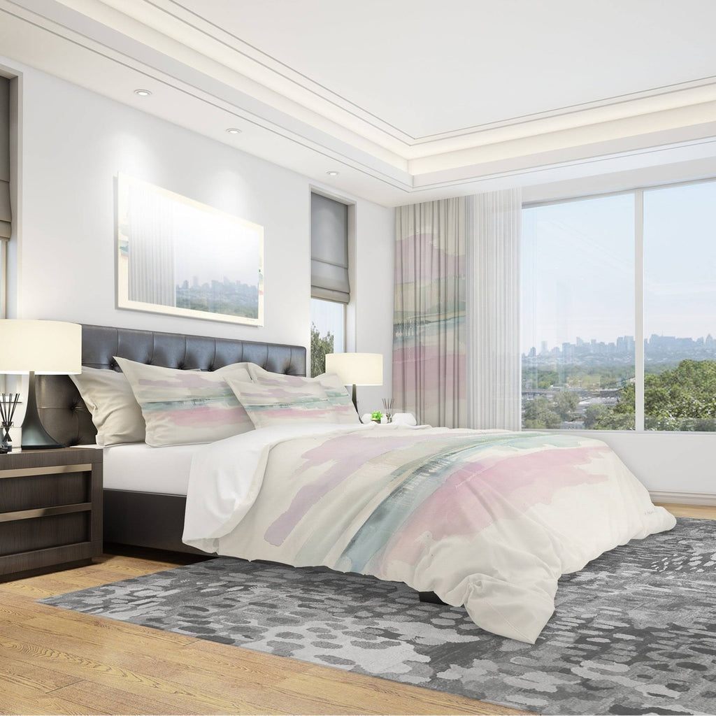 King Geometric Bedding Set with 2 King Shams O63670